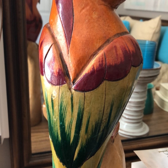 MAKE AN OFFER! Vintage Hand Carved Tropical Bird from Nassau - Picture 3 of 10
